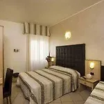 Aparthotel Eden &